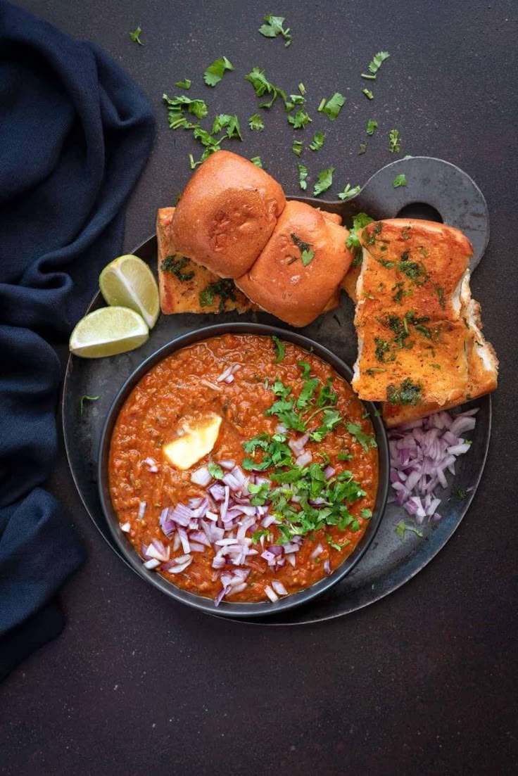 Mumbai style Pav Bhaji with buttered buns